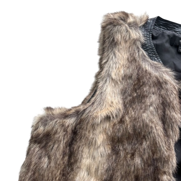 Mossimo Women’s Large Brown Fuzzy Faux Fur Leather Neckline Open Vest #259121669 - Picture 7 of 16